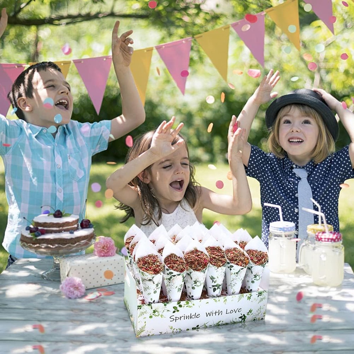 Confetti hoorntje bruiloft set - Versierd met groene bladeren - Geschikt voor bruiloften, verlovingen, feesten, verjaardagen